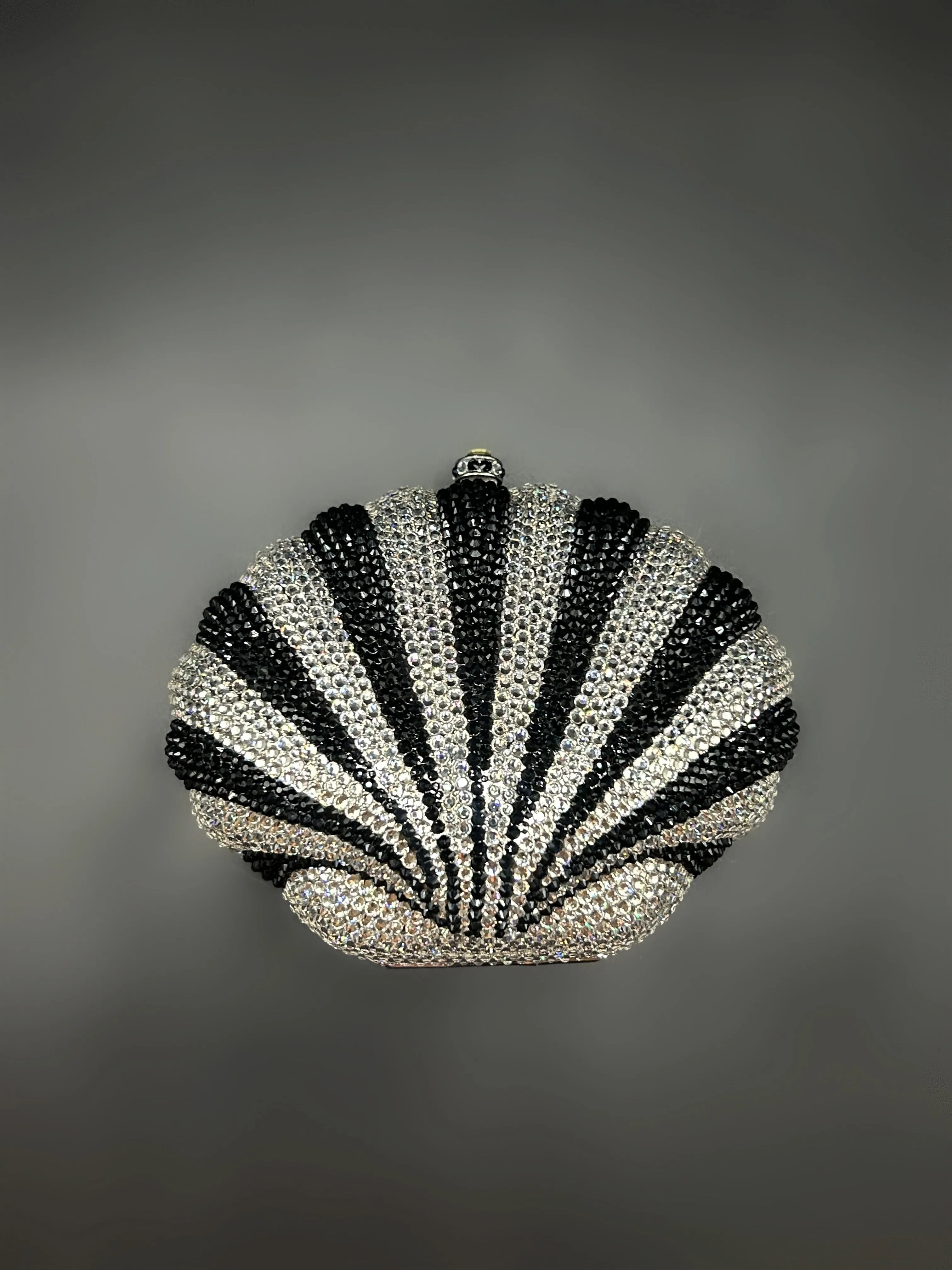 Shell Clutch