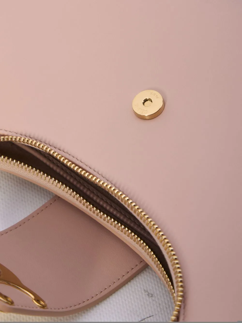SHOULDER BAGS
