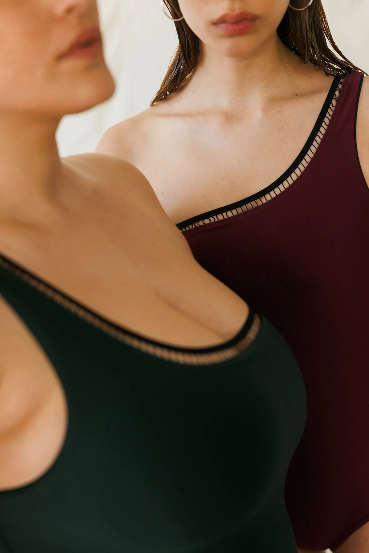 Side Kim Reversible  Dark Green to Wine