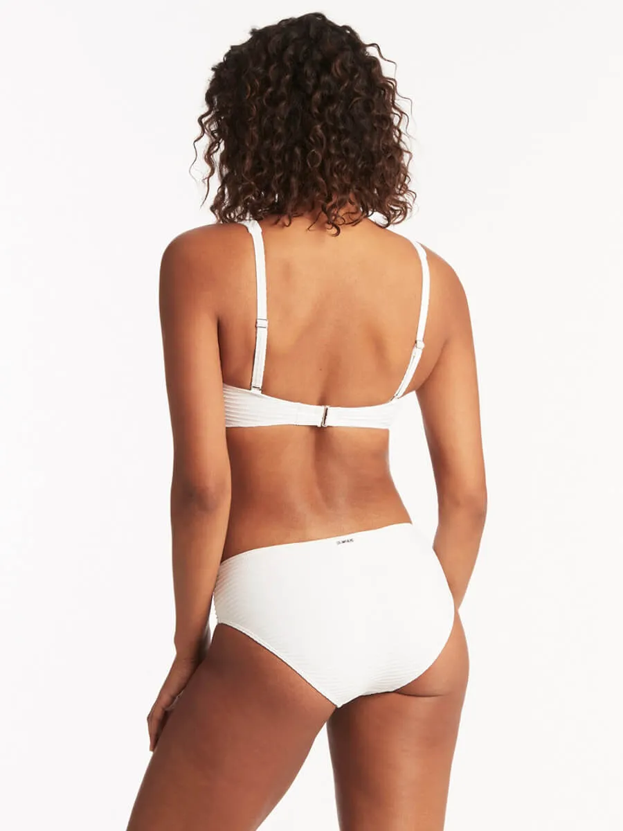 Spinnaker Cross Front Multifit Top in White