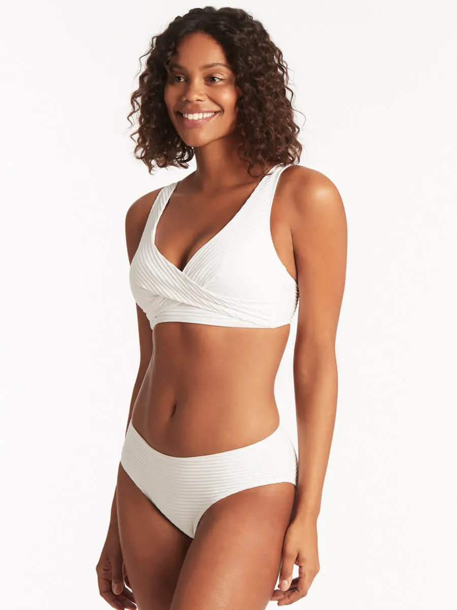 Spinnaker Cross Front Multifit Top in White