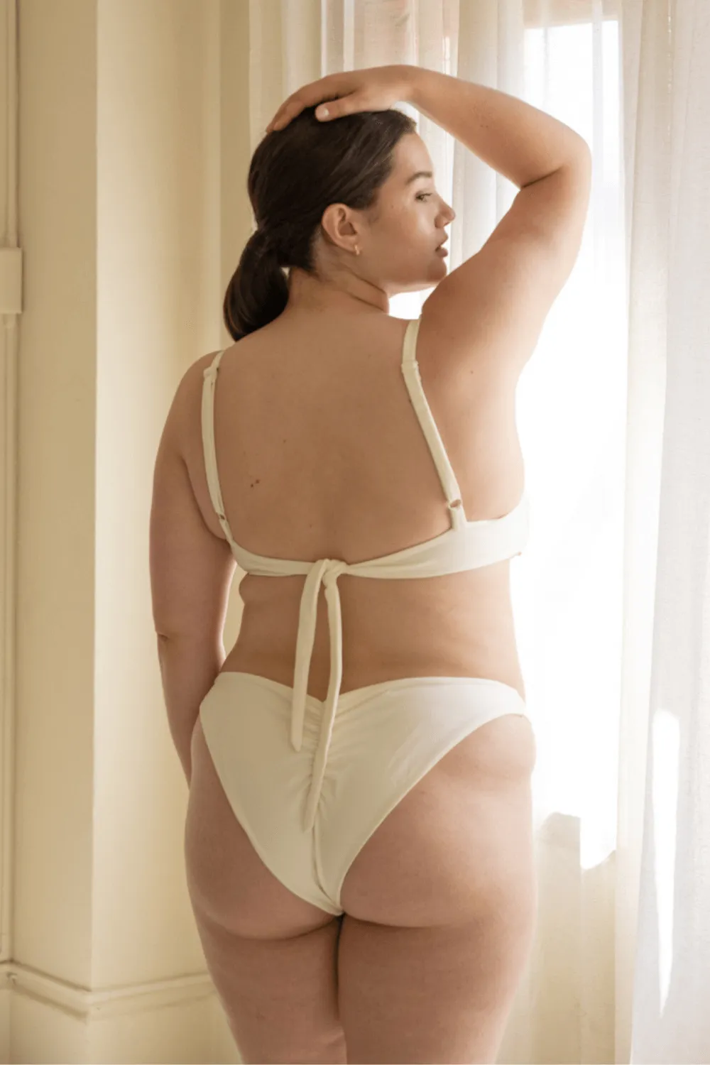 The Amalfi Underwire Tie Back Top - Cream