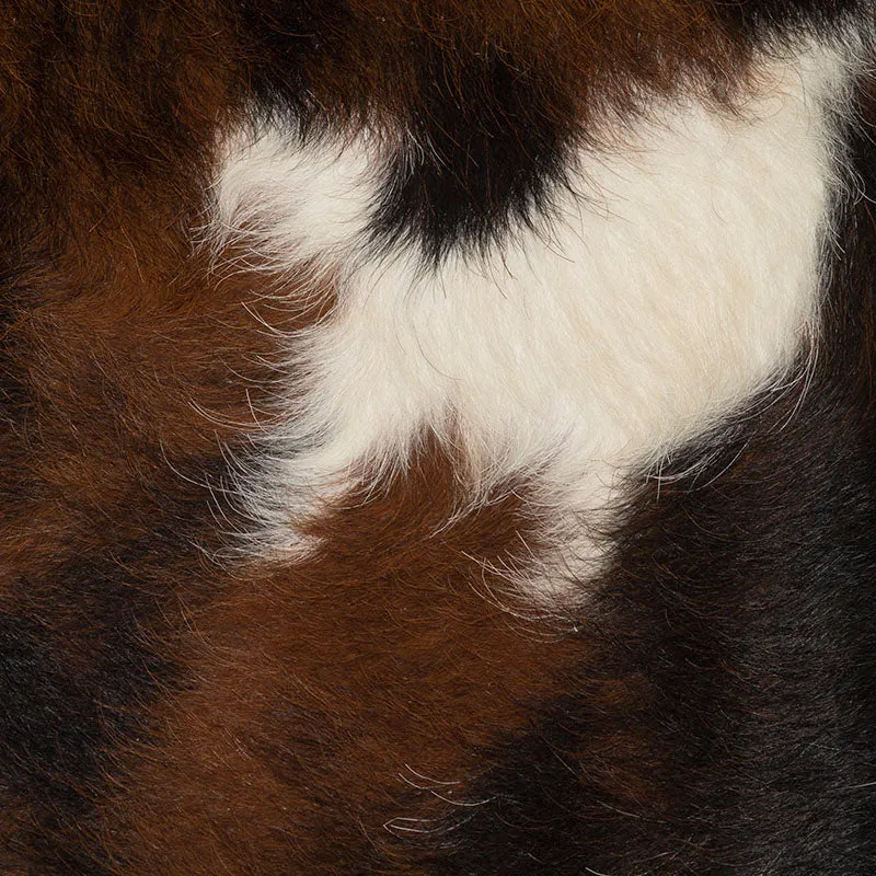 Tricolor Cowhide rugs XL 7' x 6 Ft