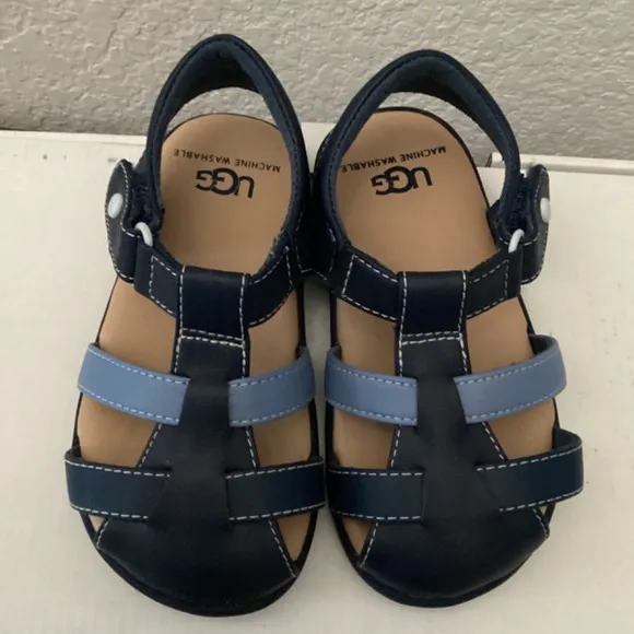 UGG Kolding Fisherman Sandal, size 6/7