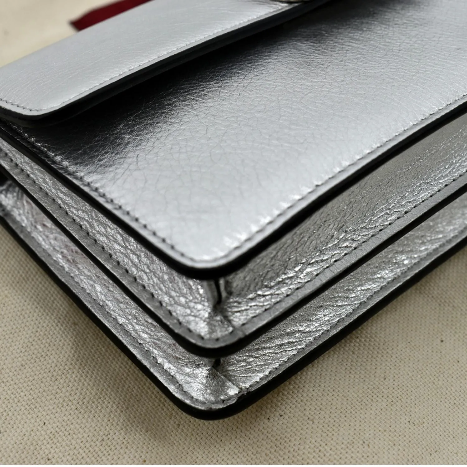 VALENTINO VLogo Signature Metallic Leather Wallet On Chain Crossbody Bag Silver