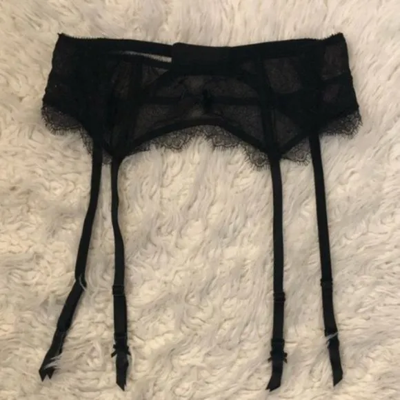 Very Sexy VS Chantilly Eyelash Lace Garter Belt Black XS/S