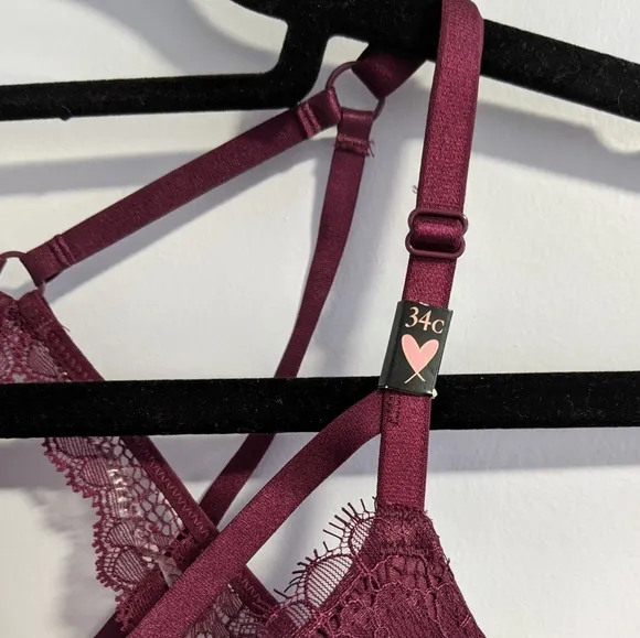 Victoria's Secret Very Sexy Push Up Bra 34C