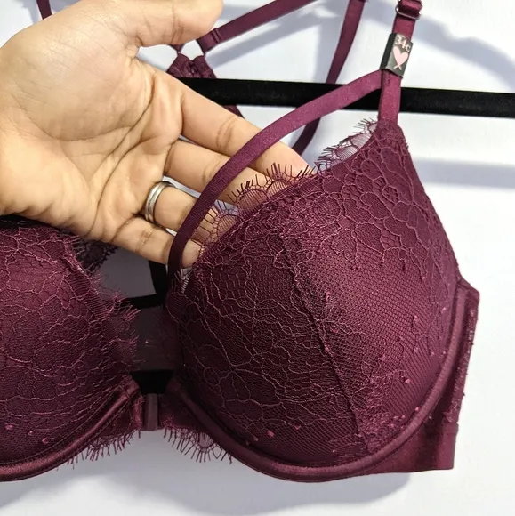 Victoria's Secret Very Sexy Push Up Bra 34C