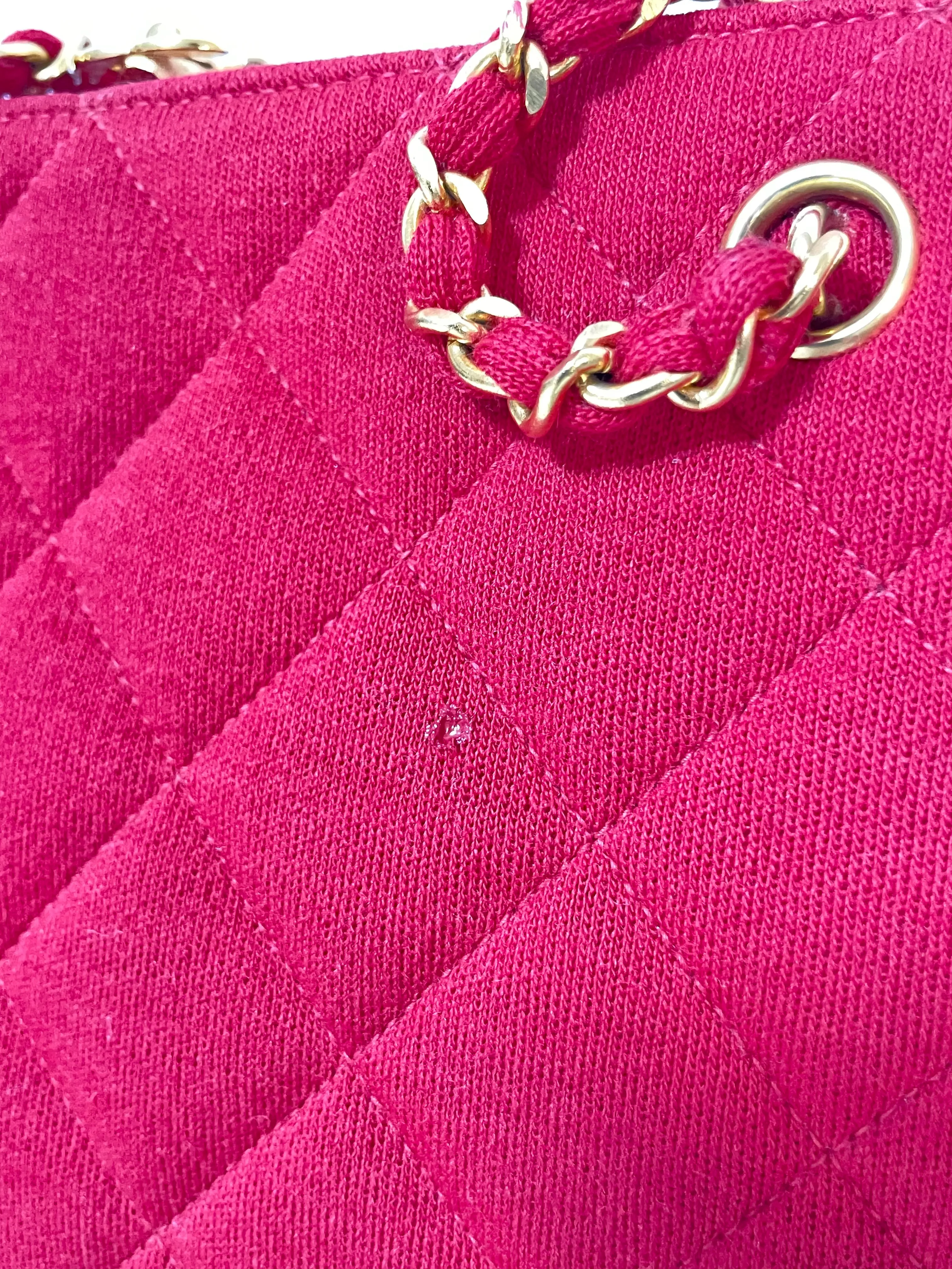 Vintage Chanel lipstick red wool jersey shoulder bag with turn lock cc closure. Kiss lock closure bag. 060810r2