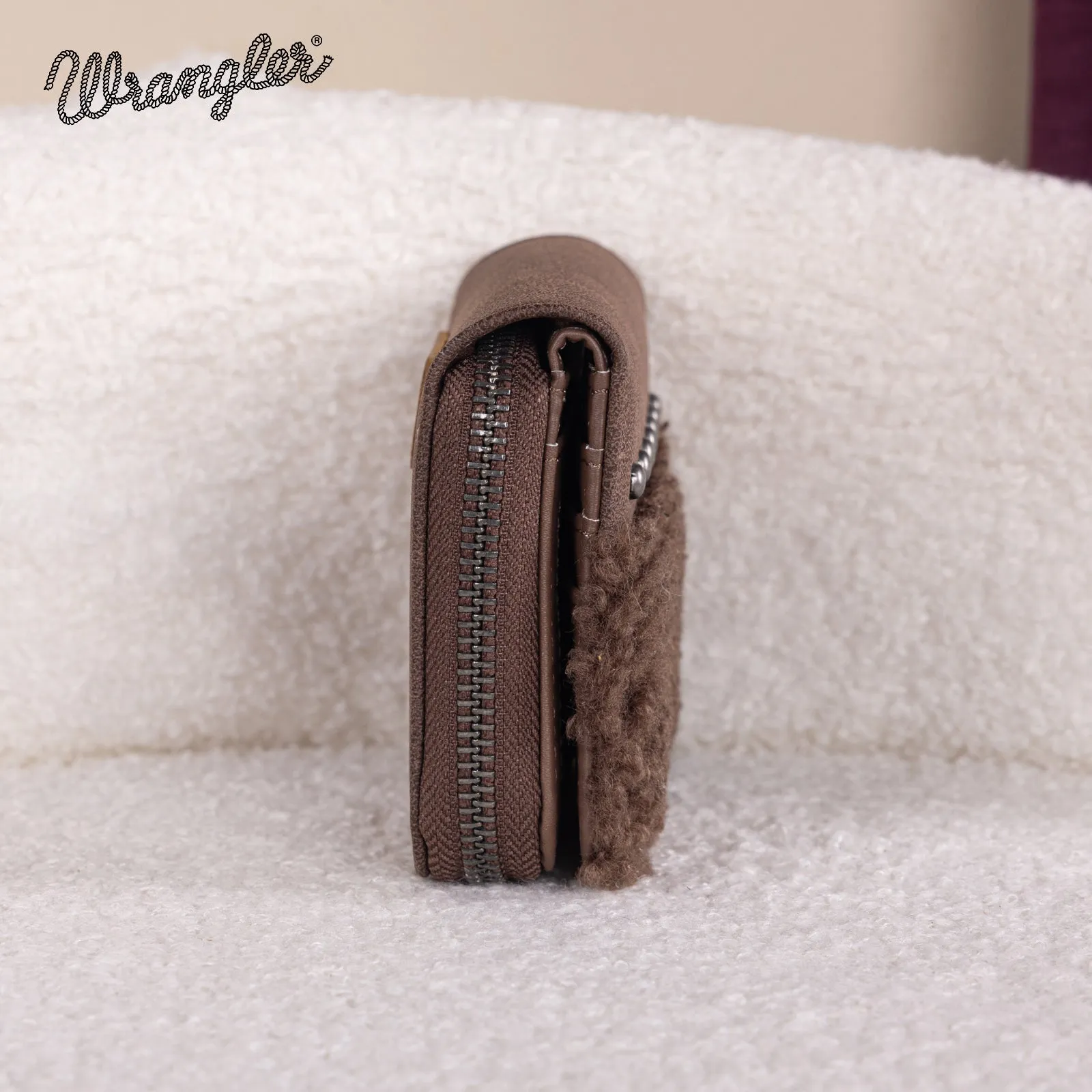 WG160-W014  Wrangler Sherpa  Bi-Fold Wallet -Coffee