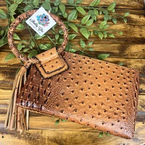 Wristlet Fringe Free - Brown